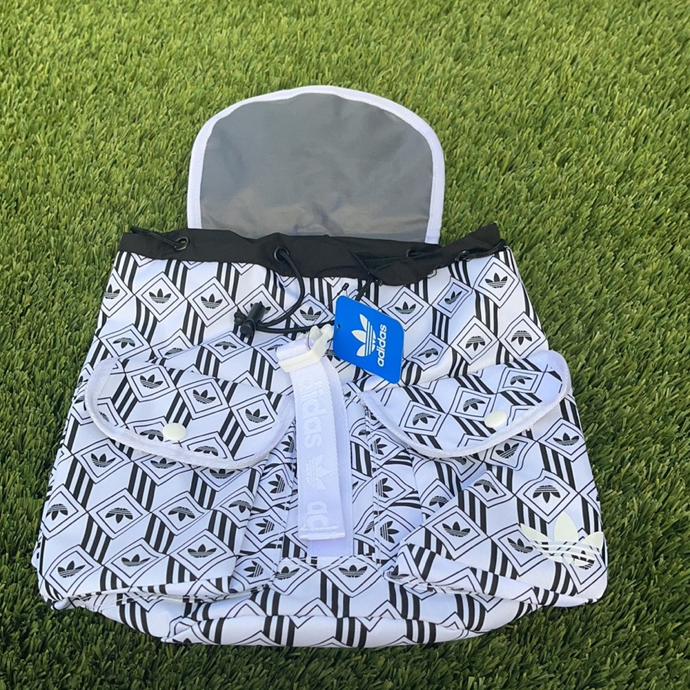 ❤️NWT!!!❤️Adidas White Monogram Mini Backpack. - Picture 10 of 10